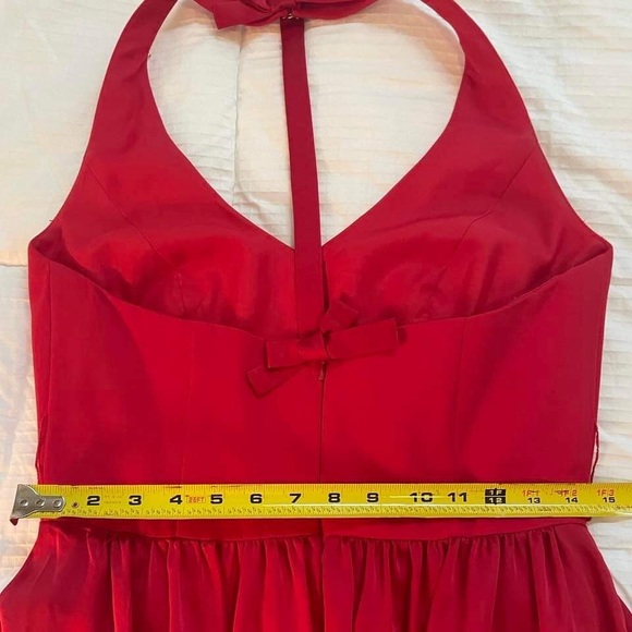 Vera Wang Halter V Neck Gown with Sash - Picture 9 of 10